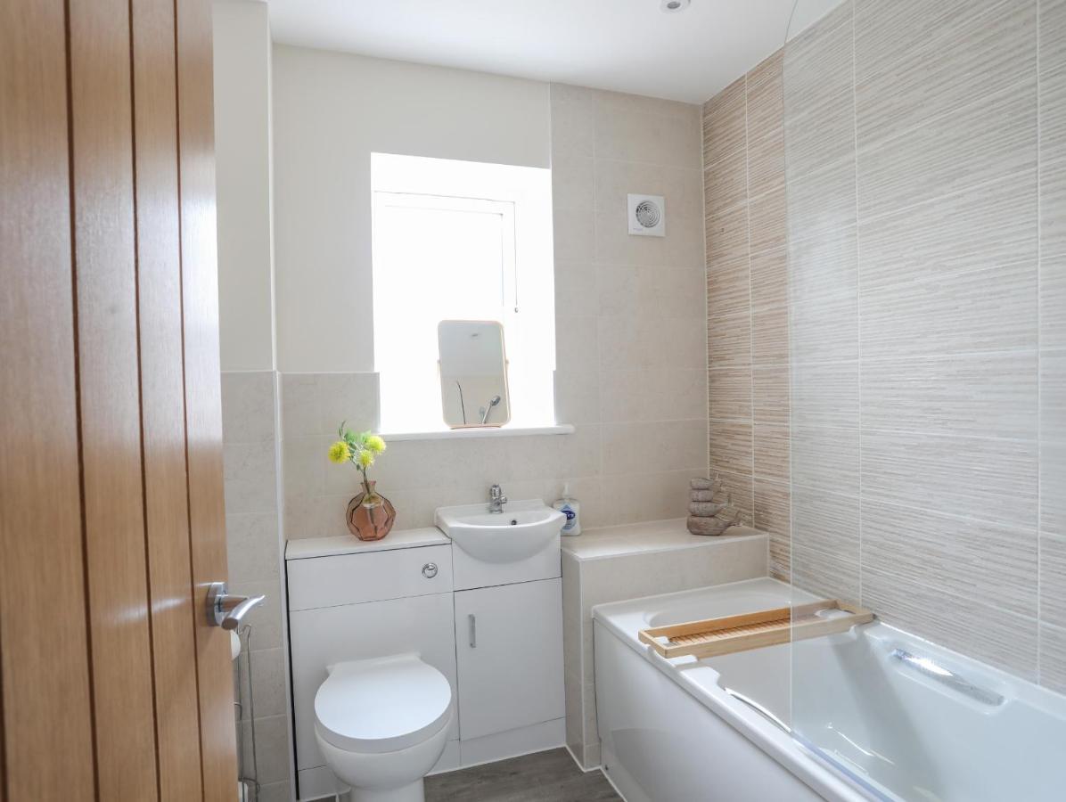 Swn Y Nant Villa Holyhead Eksteriør billede